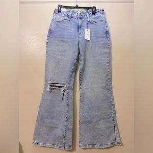 Forever 21 / 90’s Fit / Pinch Waist / Loose Fit / Relaxed Leg / Size 30 / New